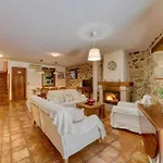 Cuesta Del Reloj Piedralaves