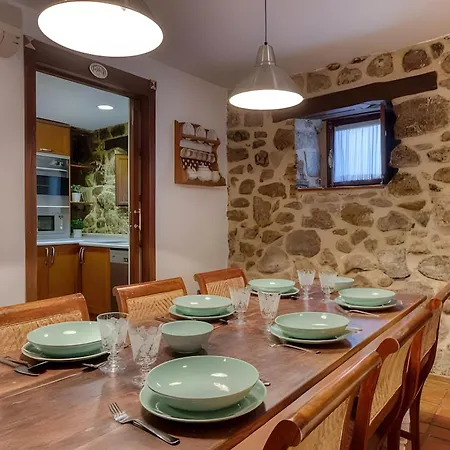 Cuesta Del Reloj * Piedralaves