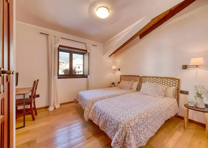 Casa Cuesta Del Reloj *