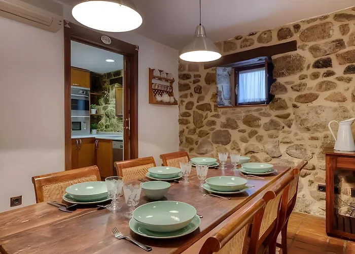 Cuesta Del Reloj * Piedralaves