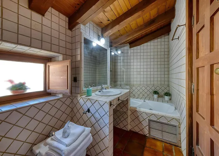 Cuesta Del Reloj Casa de Campo Piedralaves